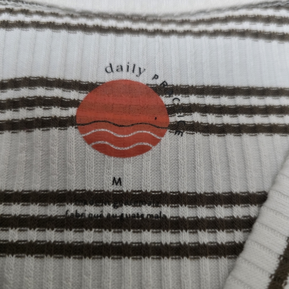 Daily Practice Anthrologie Ribbed Striped Brown White Vneck Size Medium - Picture 4 of 9